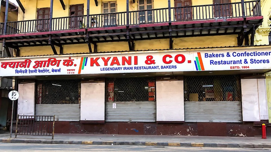 खाना तैयार करने की जगह पर चूहों की बीट, मक्खियां और कॉकरोच मिले, मुंबई की 120 साल पुरानी फूड कंपनी का लाइसेंस सस्पेंड